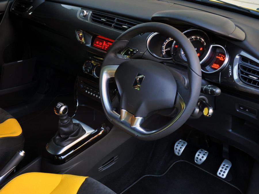  Citroen DS3 2009 года  (AU) (фото 7 из 16)